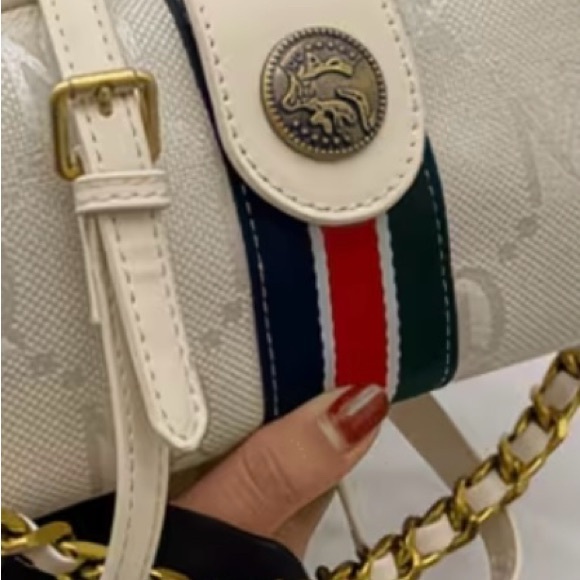 Elegant Unbranded Cream Crossbody Bag- NIP - Picture 6 of 14